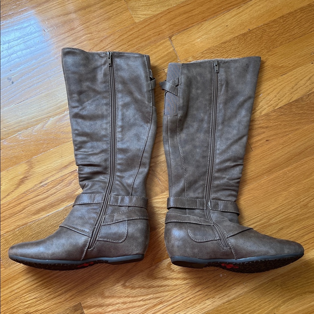 Baretraps Tall Boots - Picture 3 of 5